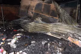 Nấu bánh chiều 29 Tết, 2 cháu nhỏ chết cháy thương tâm