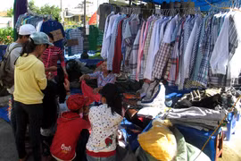 Ayun Pa, những ngày giáp Tết: Hàng hóa phong phú, giá cả ổn định