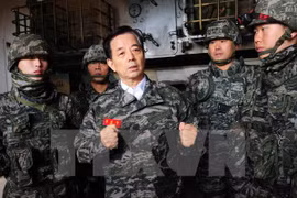 Lãnh đạo quân đội Hàn Quốc kêu gọi sẵn sàng trước mọi diễn biến