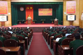 Quán triệt Nghị quyết Trung ương 5 và học tập chính trị, giáo dục pháp luật