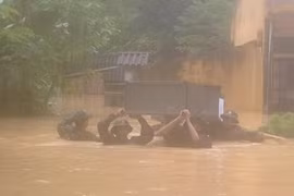 Gia Lai hỗ trợ nhân dân tỉnh Sơn La và Yên Bái khắc phục hậu quả lũ lụt