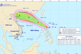 Thông tin mới nhất về cơn bão Pakhar gần Biển Đông