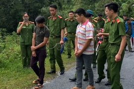 Hai gã trai thay nhau cưỡng bức thiếu nữ sau buổi sinh nhật