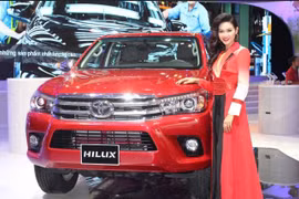 Toyota Hilux rục rịch ra mắt thêm hai phiên bản tại Việt Nam