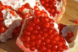 Bé gái tử vong do hóc hạt lựu