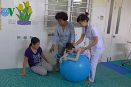 Cơ hội điều trị cho trẻ mắc hội chứng tự kỷ bằng y học cổ truyền