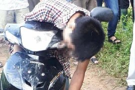 Làm rõ nguyên nhân nam thanh niên chết ngồi trên xe máy