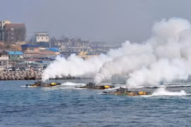 Lính thủy đánh bộ Hàn Quốc tập trận lớn bảo vệ đảo phía Đông