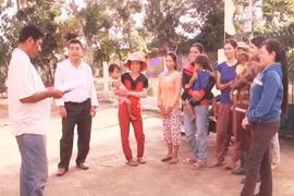 Kbang: Trưởng ban công tác Mặt trận tận tụy với công việc