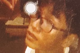 Bắt 4 kẻ bán, mua tiền giả