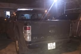 Đình chỉ, cắt hợp đồng phóng viên tác nghiệp bằng xe biển giả