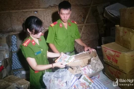 2,1 tấn trân châu, chuối chiên, chân gà bẩn chuẩn bị vào quán ăn nhanh