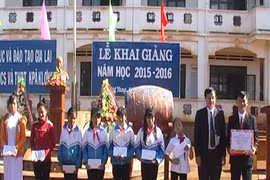 Vượt khó làm khuyến học