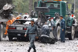 Đánh bom tự sát nhằm vào đoàn xe quân đội NATO ở Afghanistan