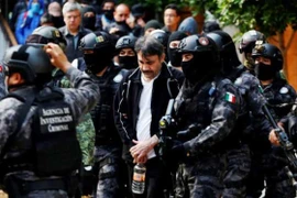 Mexico bắt "cánh tay phải" của trùm ma túy "El Chapo" Guzman