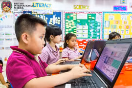 Bảo vệ trẻ em trên môi trường mạng