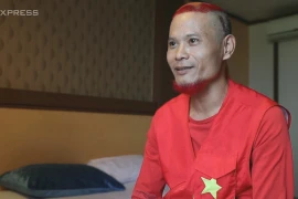 Cổ động viên 'siêu dị' tin Việt Nam có cửa đi tiếp ở U20 World Cup