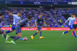 Những pha ghi bàn đẹp trên sân cỏ thế giới tuần qua