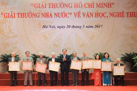 Chủ tịch nước trao "Giải thưởng Hồ Chí Minh" về văn học, nghệ thuật