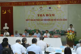 Toàn dân góp ý văn kiện dự thảo Đại hội XII: Đảng thật sự vì dân