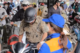 Giữ nguyên giá xăng, chỉ điều chỉnh giảm giá các mặt hàng dầu