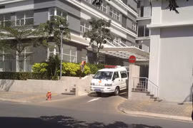 Đôi tình nhân tử vong trong căn hộ với nhiều vết đâm