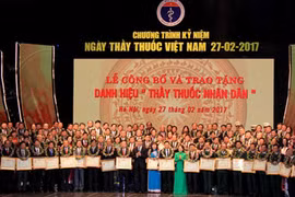 Chủ tịch nước trao danh hiệu "Thầy thuốc Nhân dân" cho 134 cá nhân