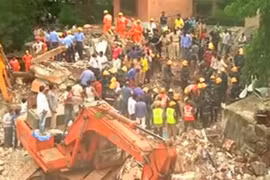 Sập tòa nhà 4 tầng ở Ấn Độ, 17 người chết
