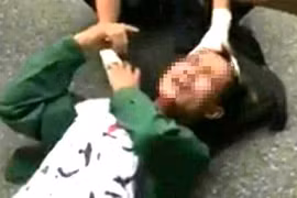 Bỏ nhà đi "bụi", nam thanh niên bị cứa cổ