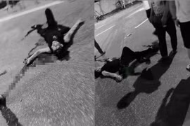 Bắt 2 đối tượng chém gục thanh niên trên đường