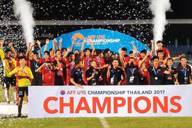 U15 Việt Nam vô địch Đông Nam Á sau màn "đấu súng" may rủi cùng Thái Lan