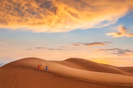 Vẻ quyến rũ của đồi cát đẹp bậc nhất Đông Nam Á ở ngay Việt Nam