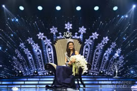 Cận cảnh nhan sắc Tân Hoa hậu Hoàn vũ Thái Lan