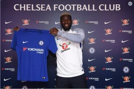 Bakayoko chính thức đến Chelsea, giá 40 triệu bảng