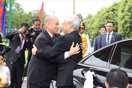 Tổng Bí thư hội đàm với Quốc vương Campuchia