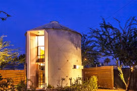 Hô biến kho thóc thành ngôi nhà đẹp như mơ