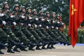 Hỗ trợ điều trị vô sinh cho bộ đội làm việc trong môi trường độc hại