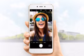 Oppo ra mắt smartphone tầm trung A71 chụp ảnh "tự sướng" xóa phông