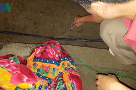 Phát hiện thi thể bé trai 4 tuổi bên sợi dây điện