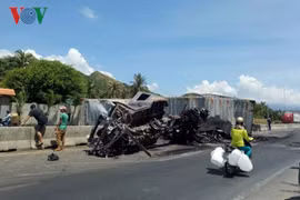 Khánh Hòa: Nghi án giết vợ, lao vào xe ô tô tự tử, làm 2 xe bị cháy