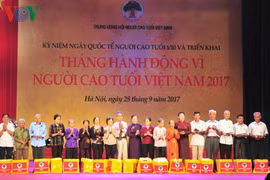 Chủ tịch Quốc hội dự Lễ kỷ niệm ngày Quốc tế Người cao tuổi