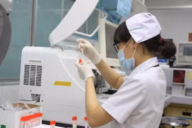 Các địa phương phải siết chặt việc mua bán, sản xuất trang thiết bị y tế