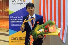 Bỏ đại học đi học trung cấp, chàng trai 9X chinh phục "bàn tay vàng thế giới"