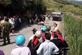 3 mẹ con tử vong thương tâm dưới bánh xe tải