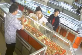 "Nữ quái" thực hiện hàng loạt vụ trộm vàng ở 3 tỉnh, thành