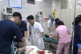 Thảm án chồng chém vợ tử vong, truy sát bố cùng em vợ