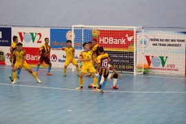Clip "mưa" bàn thắng của Quảng Nam vào lưới Vietfootball