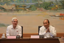 Thủ tướng: Không thể một Bộ "vừa đá bóng vừa thổi còi"