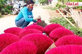 "Giữ lửa" nghề làm nhang