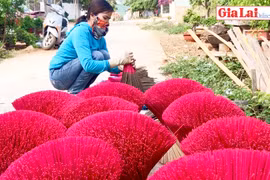 "Giữ lửa" nghề làm nhang